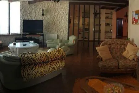 Stunning, Quiet And Spacious!!